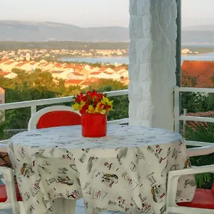 Apartment Kremenici