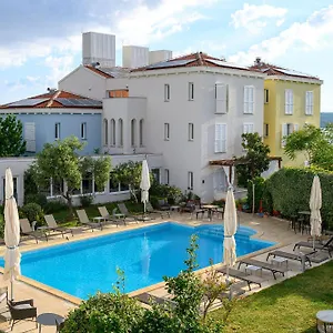 4* Hotel Manora